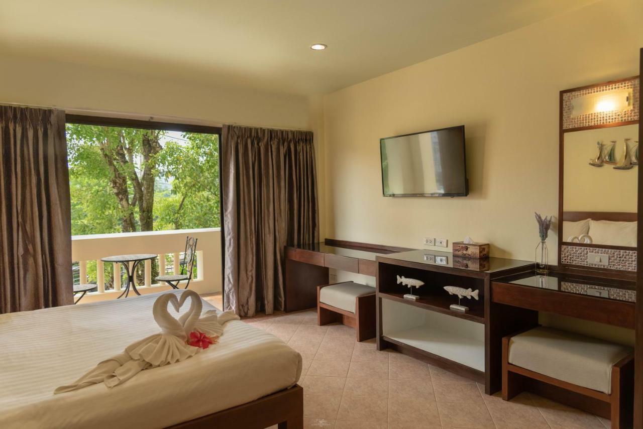 Park 38 Hotel - Sha Plus Phuket Exterior photo