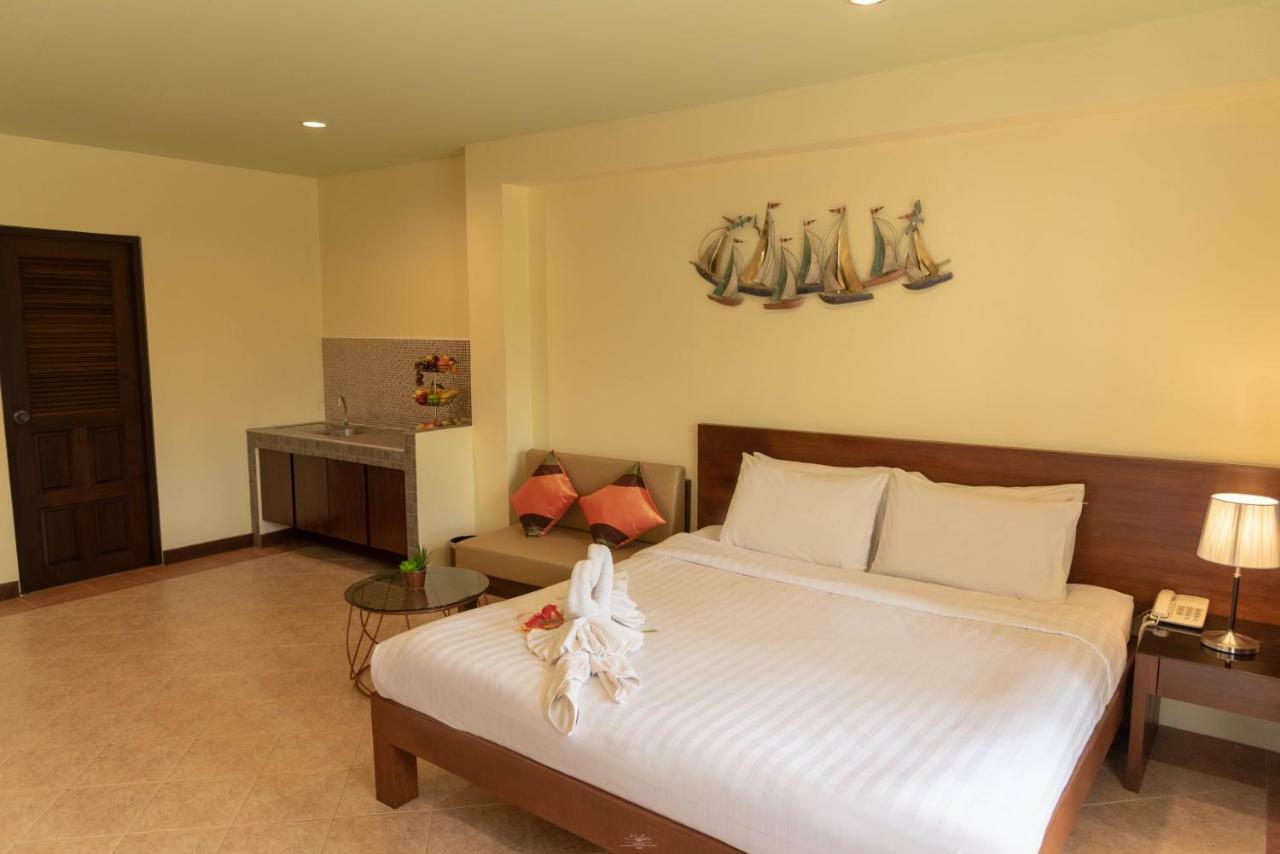 Park 38 Hotel - Sha Plus Phuket Exterior photo